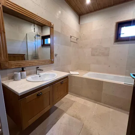 Pirin Golf Relax * Razlık